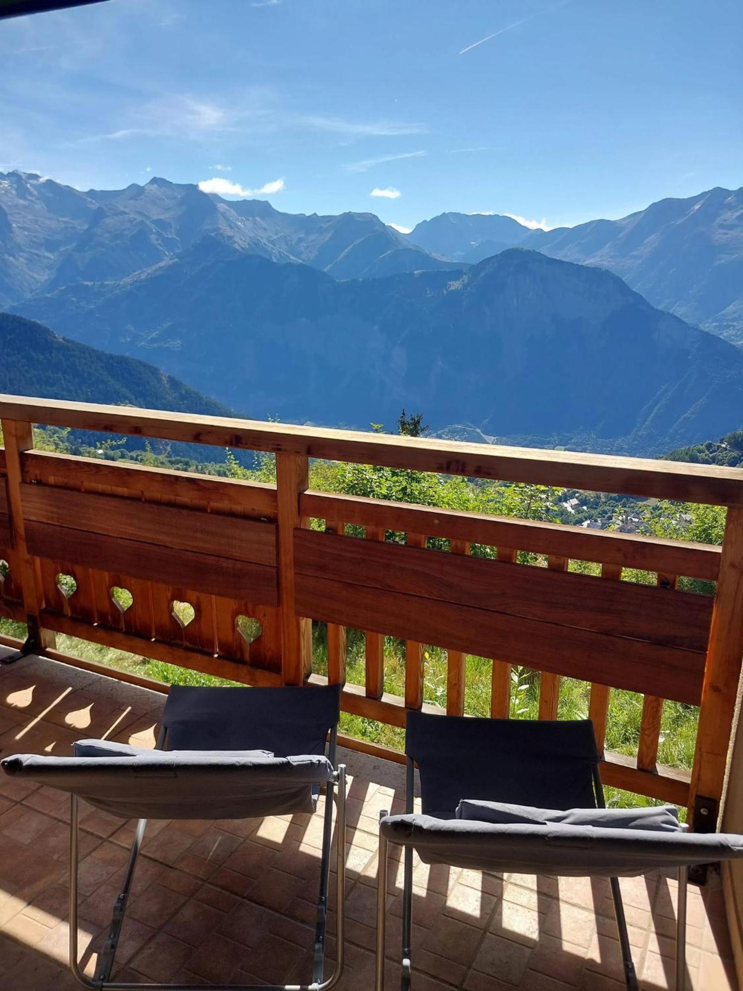 Studio avec terrasse amenagee a L'Alpe dʼHuez Extérieur photo