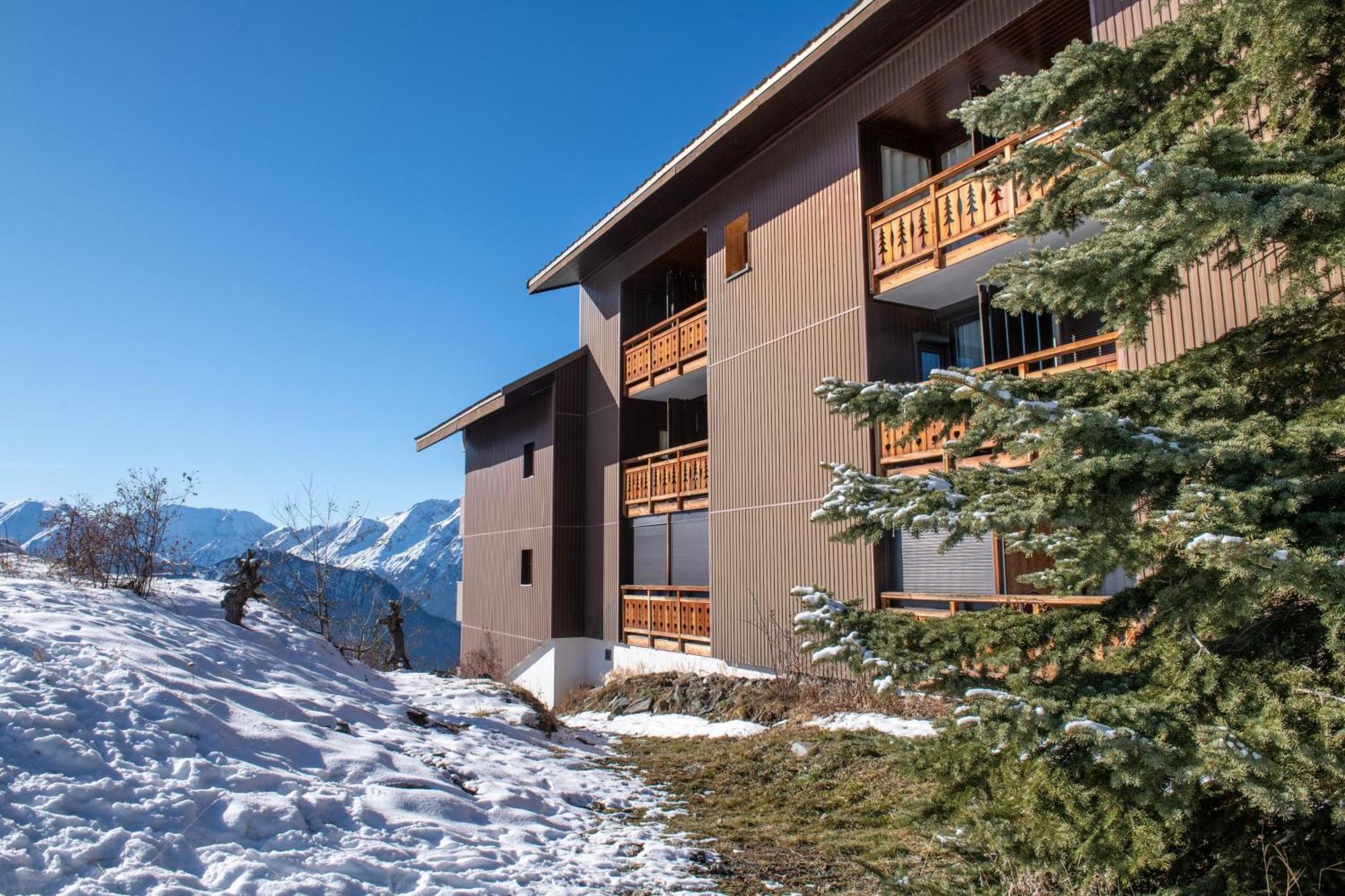 Studio avec terrasse amenagee a L'Alpe dʼHuez Extérieur photo